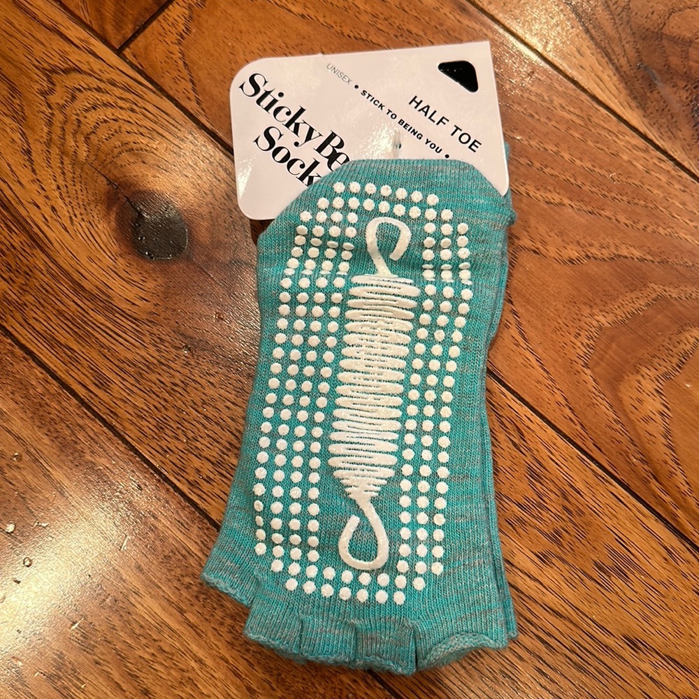 Half Toe Sticky Be Grip Socks - OS